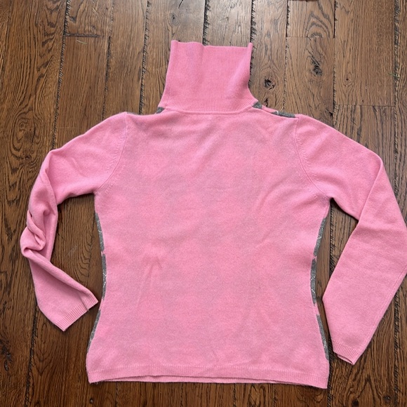 Women’s cashmere turtleneck Argyle sweater in pink and gray. Size small. - Picture 2 of 6